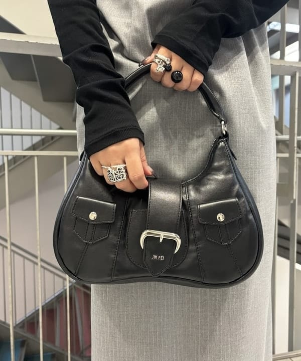 もえのさんの「BEAMS WOMEN｜テレコ リブ クルーネック トップス」を使ったコーディネート