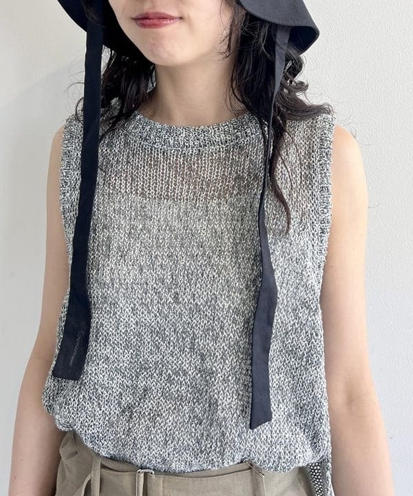 中丸　栞さんの「BEAMS WOMEN｜ポインテッド ヌードサンダル .M」を使ったコーディネート