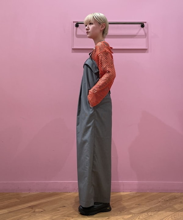 中江梨々香さんの「BEAMS WOMEN｜RayBEAMS / チェック ワイド サロペット」を使ったコーディネート