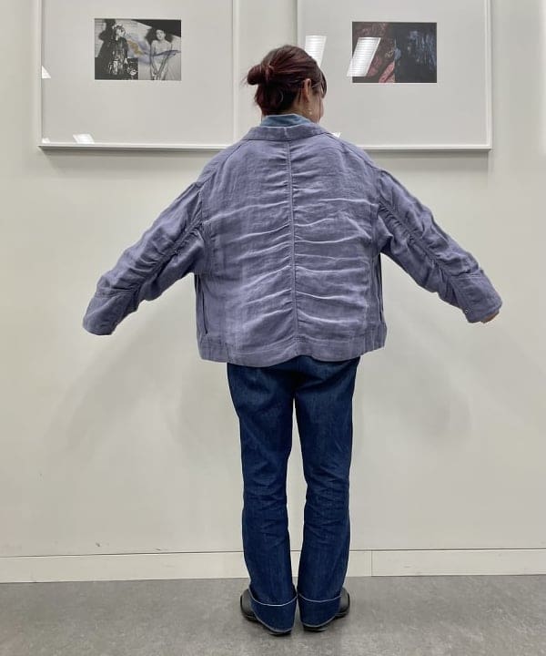 SHINAGAWAさんの「BEAMS WOMEN｜【別注】BUZZ RICKSON'S / シャンブレー ロングスリーブ シャツ」を使ったコーディネート