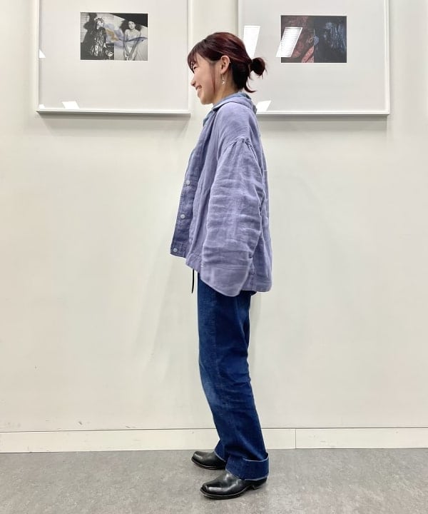 SHINAGAWAさんの「BEAMS WOMEN｜【別注】BUZZ RICKSON'S / シャンブレー ロングスリーブ シャツ」を使ったコーディネート