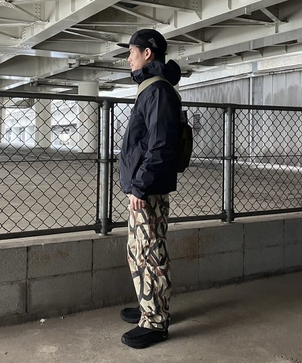 ホサカさんの「BEAMS WOMEN｜XS BAGGAGE &times; BEAMS / 別注 BodyBag」を使ったコーディネート