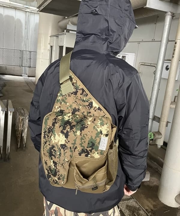 ホサカさんの「BEAMS WOMEN｜XS BAGGAGE &times; BEAMS / 別注 BodyBag」を使ったコーディネート