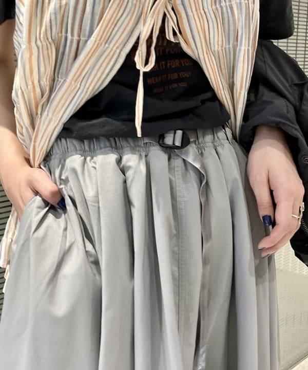 小原 もこさんの「BEAMS WOMEN｜Blundstone / LOW CUT」を使ったコーディネート