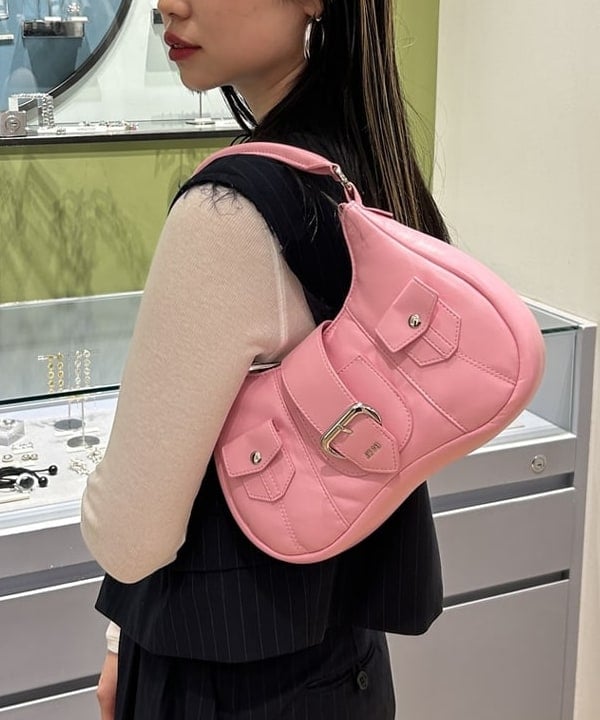 ayaneさんの「BEAMS WOMEN｜テレコ リブ クルーネック トップス」を使ったコーディネート