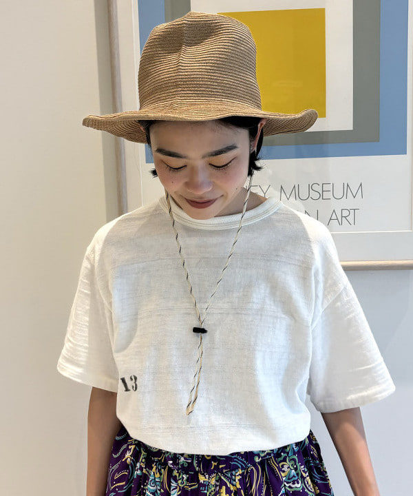 葵さんの「BEAMS WOMEN｜WAREHOUSE & CO. / 別注 ステンシル13 Tシャツ」を使ったコーディネート