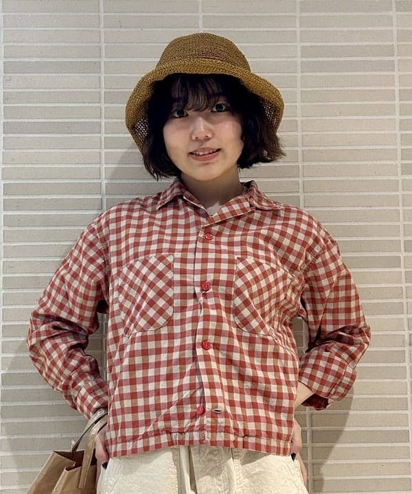 小原 もこさんの「BEAMS WOMEN｜BEAMS BOY / BBロゴ ショップバック」を使ったコーディネート