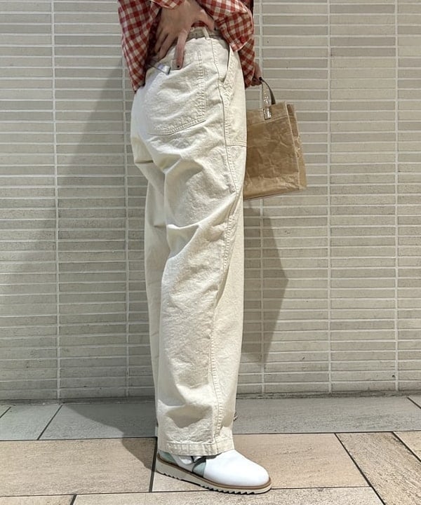 小原 もこさんの「BEAMS WOMEN｜BEAMS BOY / BBロゴ ショップバック」を使ったコーディネート