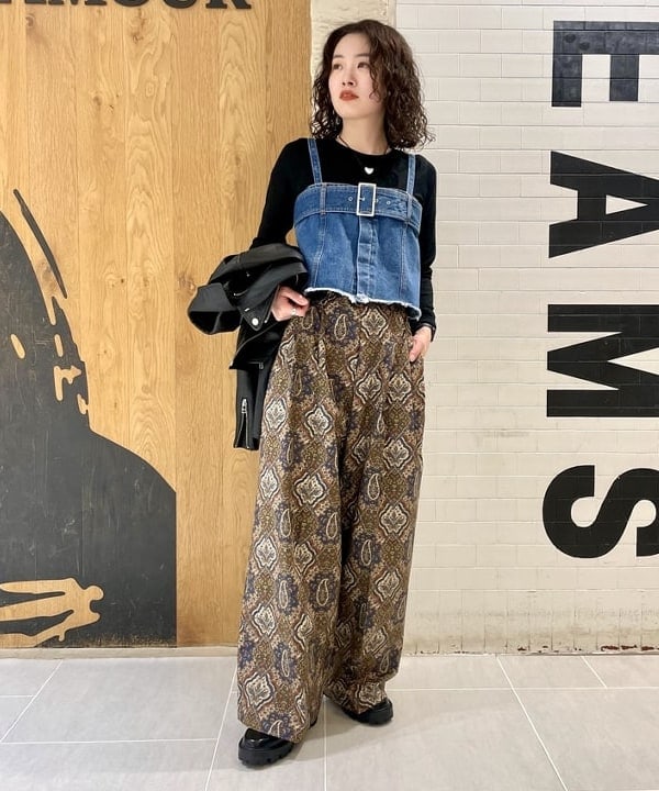 カタヤマ アヤさんの「BEAMS WOMEN｜テレコ リブ クルーネック トップス」を使ったコーディネート