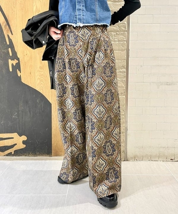 カタヤマ アヤさんの「BEAMS WOMEN｜テレコ リブ クルーネック トップス」を使ったコーディネート