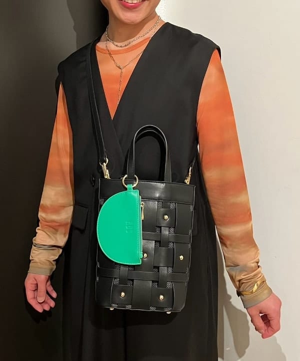 土田 達也さんの「BEAMS WOMEN｜Ray BEAMS / ペーパー クリップ チェーン ネックレス」を使ったコーディネート