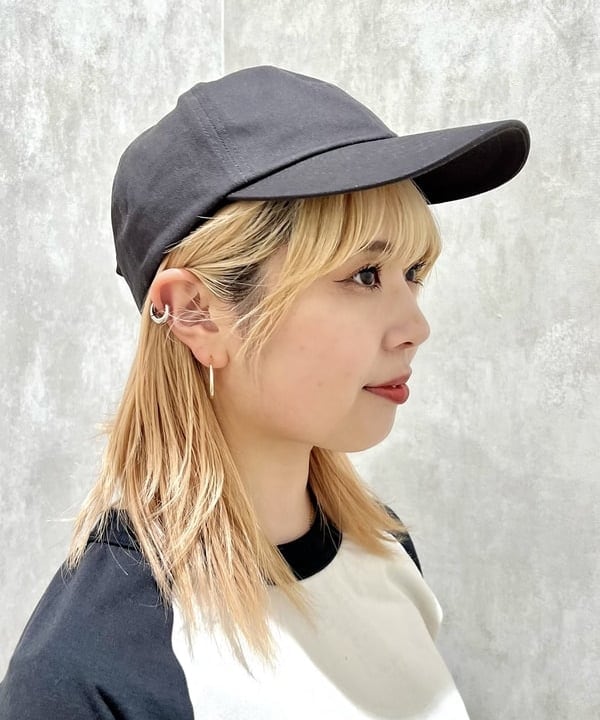 篠崎 香月さんの「BEAMS WOMEN｜SCREEN STARS × BEAMS BOY / 別注 配色 ラグラン ロングスリーブ Tシャツ」を使ったコーディネート