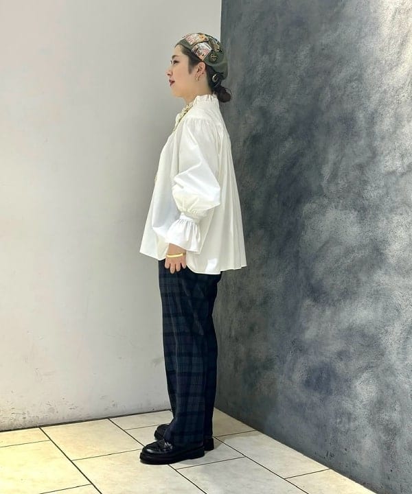 吉野 多恵さんの「BEAMS WOMEN｜PASCUCCI × Demi-Luxe BEAMS / 別注 レースアップ ショートブーツ」を使ったコーディネート