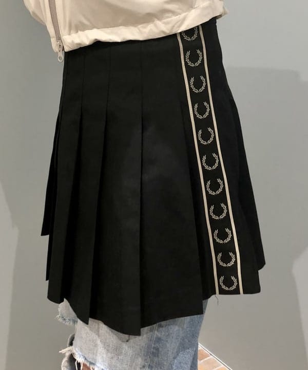 はるひむさんの「BEAMS WOMEN｜FRED PERRY × Ray BEAMS / 別注 Skirt」を使ったコーディネート