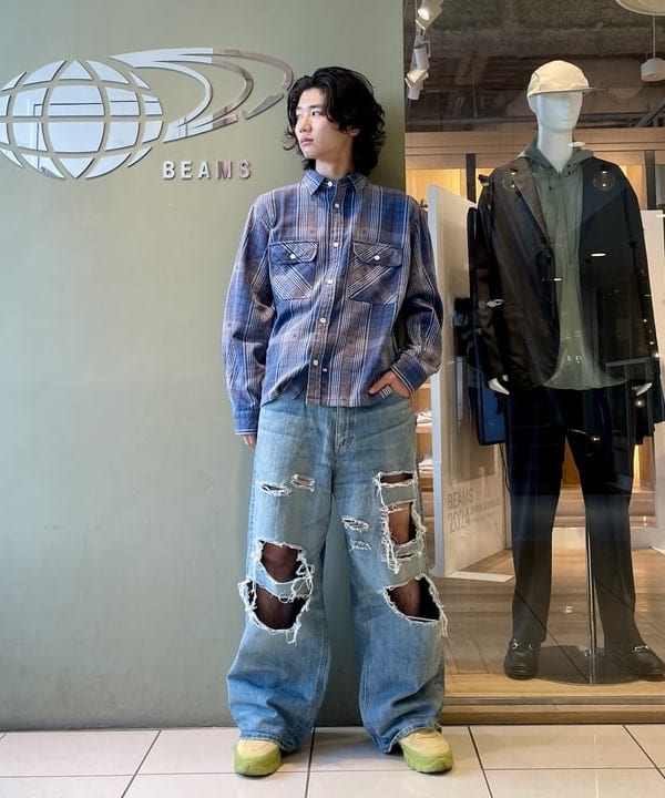 佐藤 大斗さんの「BEAMS WOMEN｜LOOPWHEELER / 別注 Slim Zip Sweat Hoody」を使ったコーディネート