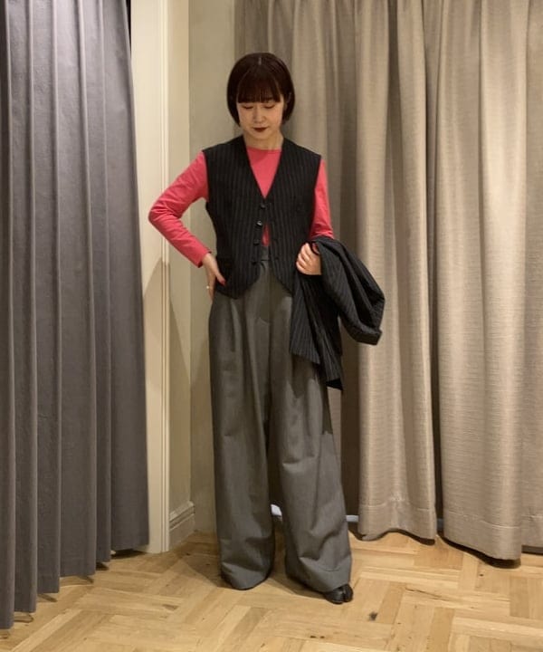 中川　ゆららさんの「BEAMS WOMEN｜Le minor / マドモアゼル バックUネック カットソー」を使ったコーディネート