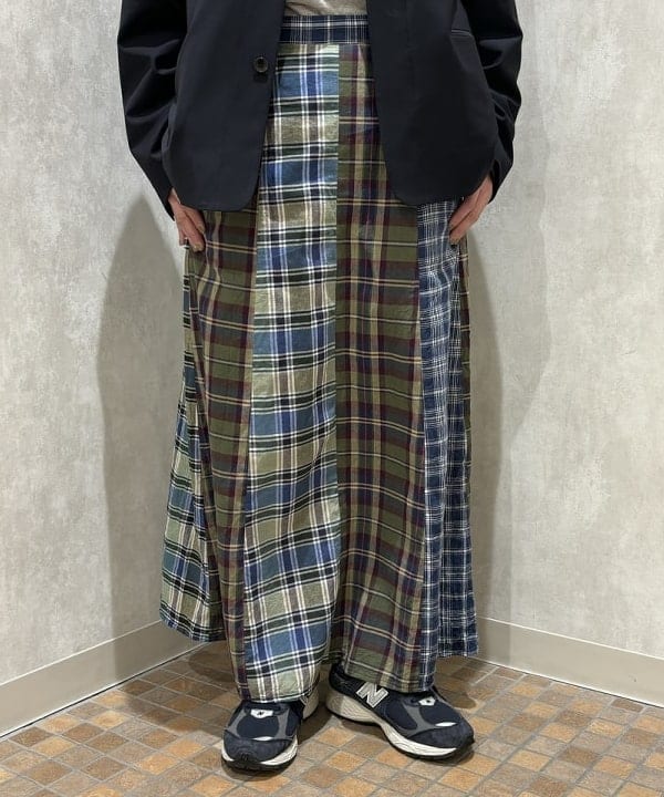 葵さんの「BEAMS WOMEN｜ブロード リブ クルーネック スウェット」を使ったコーディネート