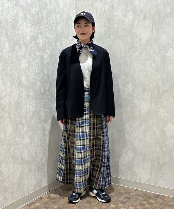 葵さんの「BEAMS WOMEN｜ブロード リブ クルーネック スウェット」を使ったコーディネート