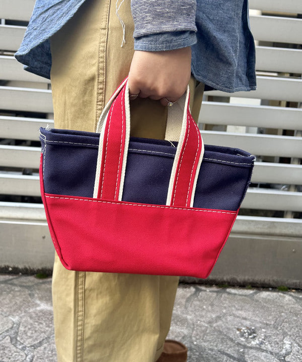おとむさんの「BEAMS WOMEN｜【別注】BUZZ RICKSON'S / シャンブレー ロングスリーブ シャツ」を使ったコーディネート