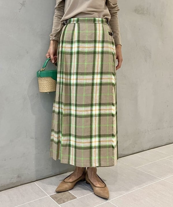 五十峯 さよさんの「BEAMS WOMEN｜CHRISTIAN VILLA &times; Demi-Luxe BEAMS / 別注 ストロー バニティーバッグ」を使ったコーディネート