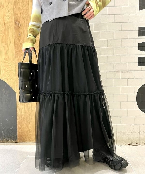 カタヤマ アヤさんの「BEAMS WOMEN｜Ray BEAMS / チュール キリカエ ティアード スカート」を使ったコーディネート