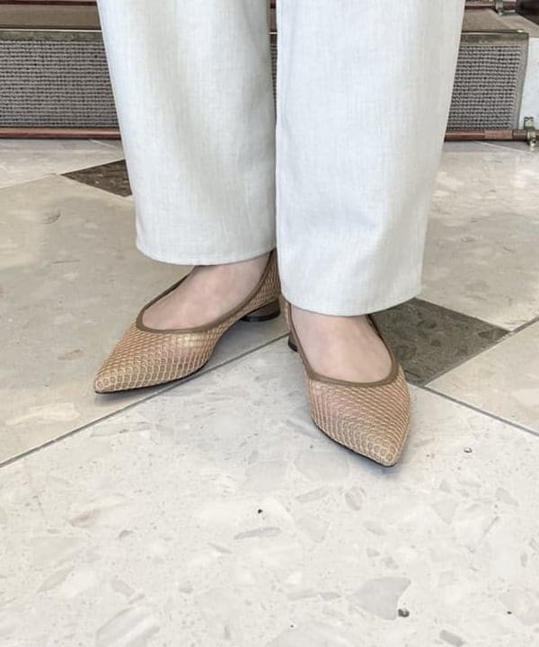 蒲原 捺美さんの「BEAMS WOMEN｜Demi-Luxe BEAMS / オフショルダ― プルオーバーニット」を使ったコーディネート