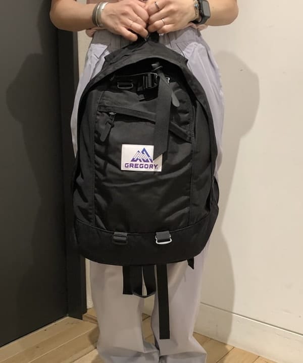 おはぎ(萩原)さんの「BEAMS WOMEN｜【別注】BUZZ RICKSON'S / シャンブレー ロングスリーブ シャツ」を使ったコーディネート