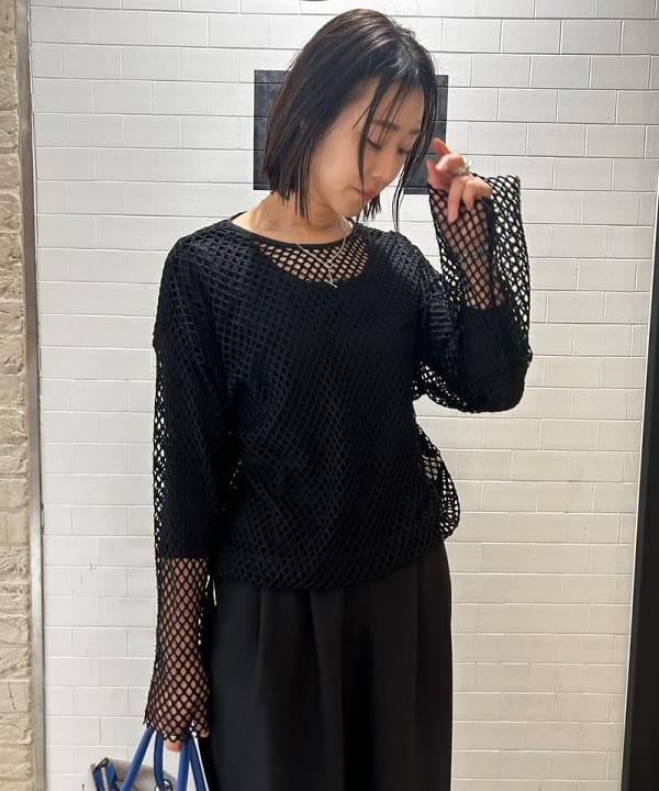 川口 恵さんの「BEAMS WOMEN｜VIOLAd’ORO / BIANCA ナイロン トートバッグ S」を使ったコーディネート