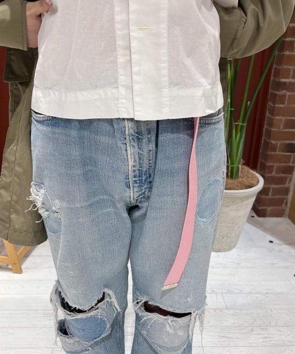 エノモト アミさんの「BEAMS WOMEN｜BEAMS BOY / USA テープベルト NEW」を使ったコーディネート
