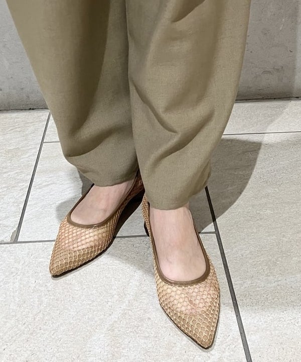 OSUMIさんの「BEAMS WOMEN｜Demi-Luxe BEAMS / 1タック ベルテッド パンツ」を使ったコーディネート