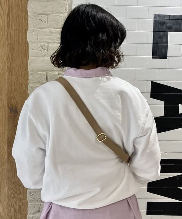 小原 もこさんの「BEAMS WOMEN｜【別注】BUZZ RICKSON'S / チノパンツ」を使ったコーディネート