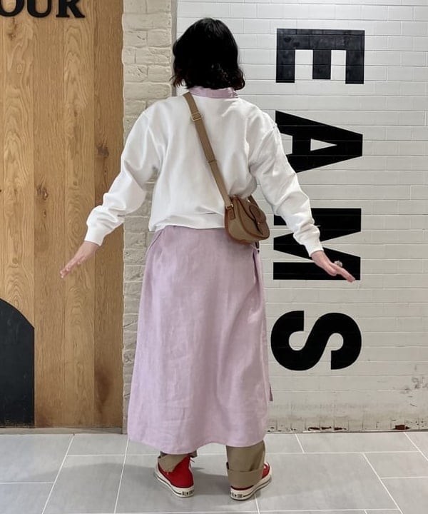 小原 もこさんの「BEAMS WOMEN｜【別注】BUZZ RICKSON'S / チノパンツ」を使ったコーディネート