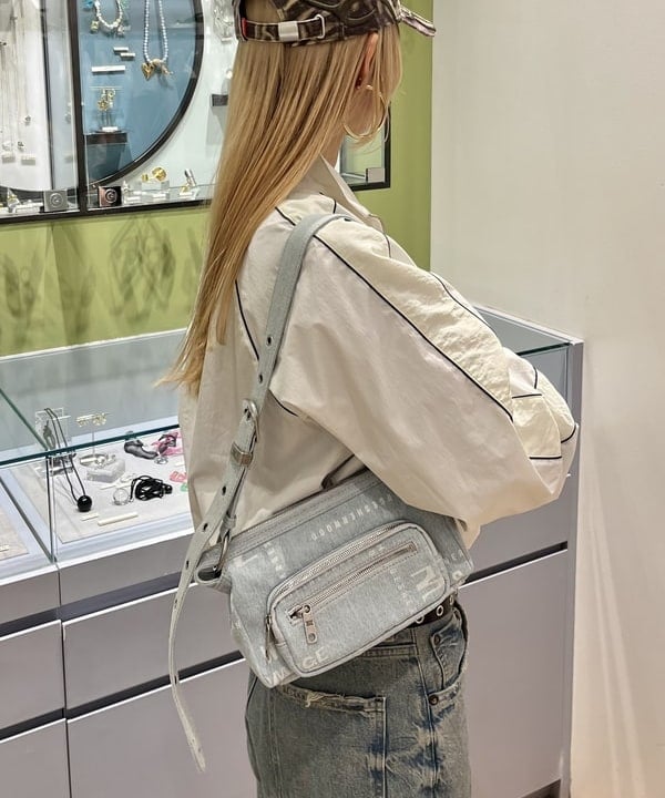 イトウミサキさんの「BEAMS WOMEN｜マリンチェーン マンテル ハート ネックレス」を使ったコーディネート