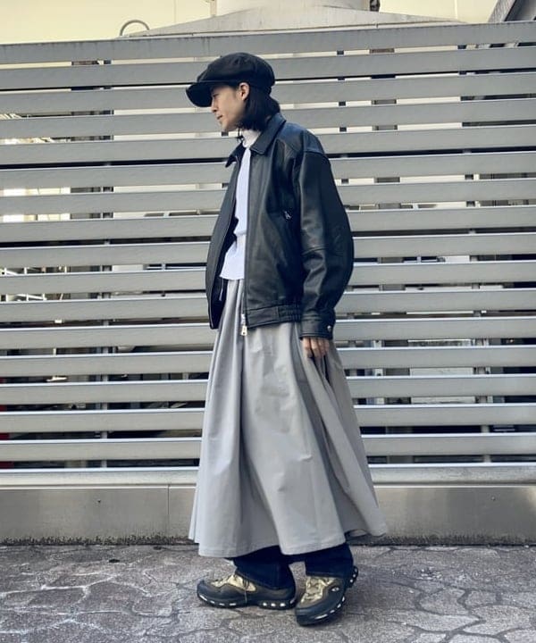 翔さんの「BEAMS WOMEN｜ワイドフィット 4ポケット レザー ブルゾン」を使ったコーディネート