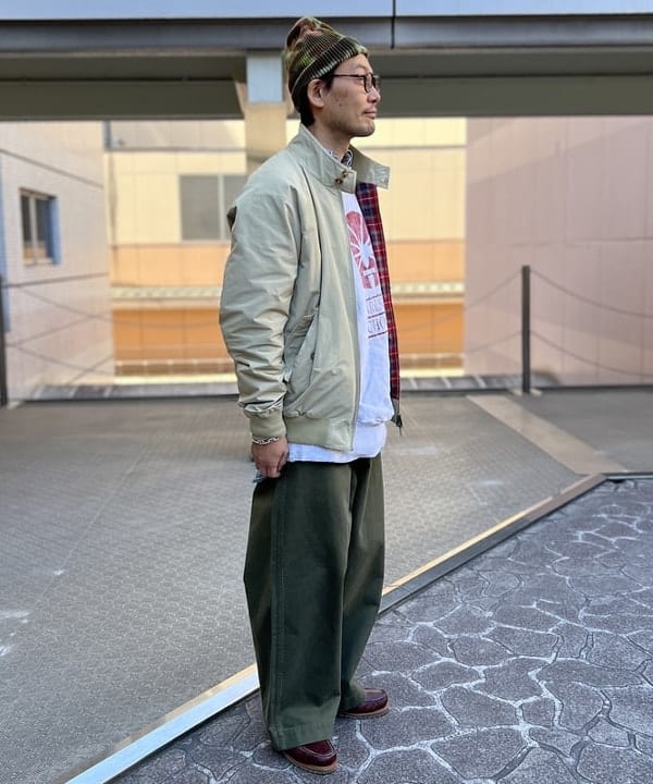 ザキサンさんの「BEAMS WOMEN｜1940'sディテール ワイドチノパンツ」を使ったコーディネート