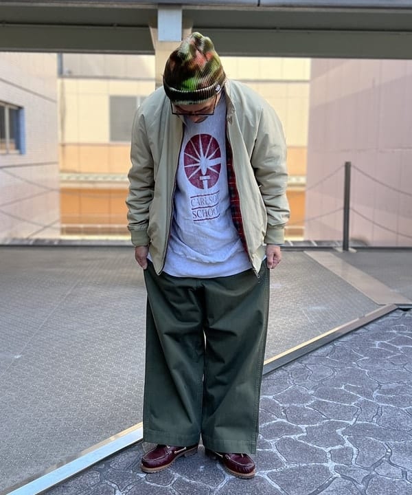 ザキサンさんの「BEAMS WOMEN｜1940'sディテール ワイドチノパンツ」を使ったコーディネート