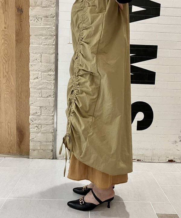 原田 まりんさんの「BEAMS WOMEN｜Ray BEAMS / ダブル チェーン ラリエット ネックレス」を使ったコーディネート