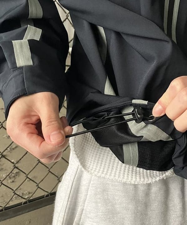 ホサカさんの「BEAMS WOMEN｜BEAMS / テーパード スウェット パンツ」を使ったコーディネート