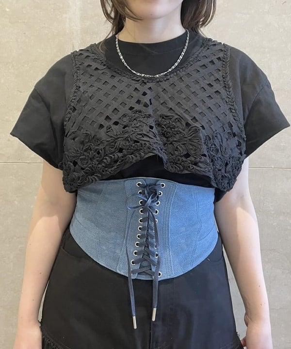 田中 里実さんの「BEAMS WOMEN｜Ray BEAMS / チュール キリカエ ティアード スカート」を使ったコーディネート