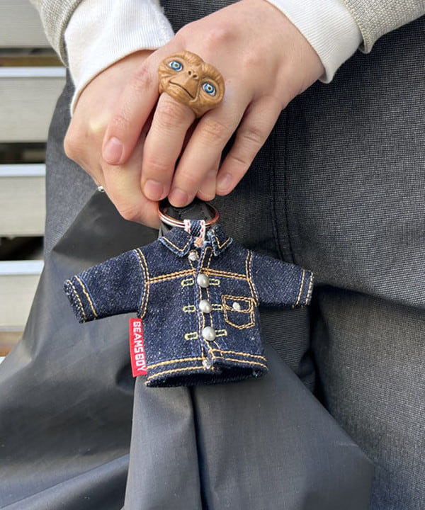まつむさんの「BEAMS WOMEN｜デニムジャケット キーホルダー」を使ったコーディネート