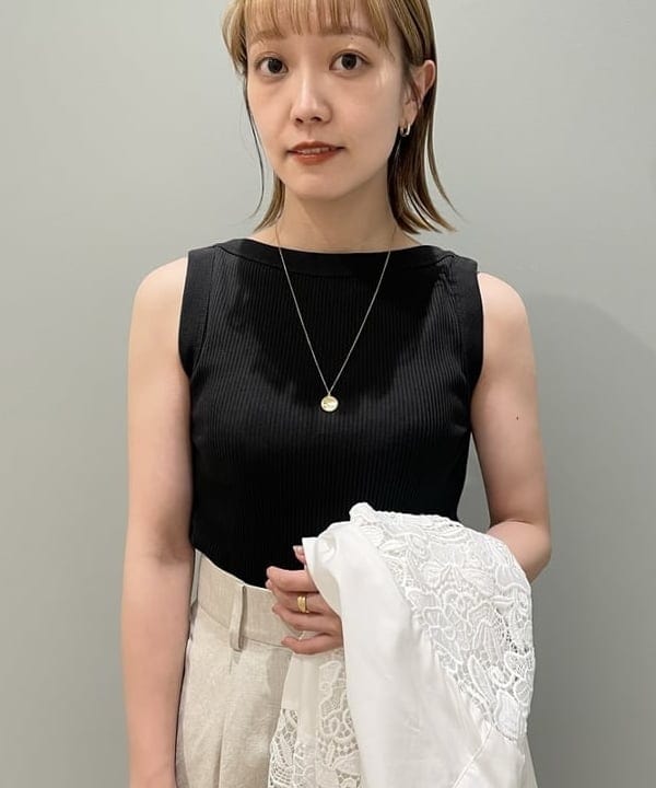 多田 日奈子さんの「BEAMS WOMEN｜AK+1 / ウールリネン パンツ」を使ったコーディネート