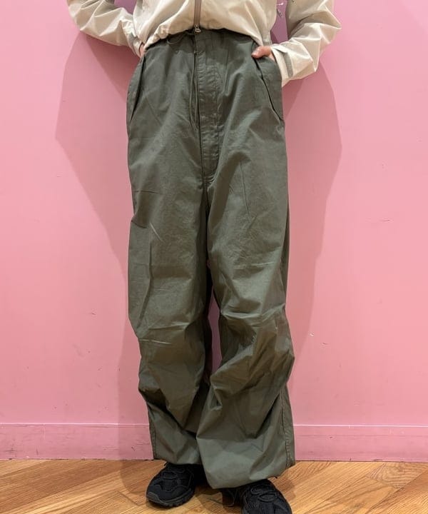 佐々木 南美さんの「BEAMS WOMEN｜BEAMS BOY / US ARMY オーバー パンツ」を使ったコーディネート