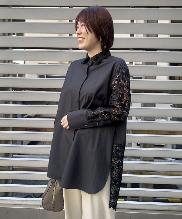 岡 妃呂美さんの「BEAMS WOMEN｜CHRISTIAN VILLA / レザー ミニボストンバッグ」を使ったコーディネート