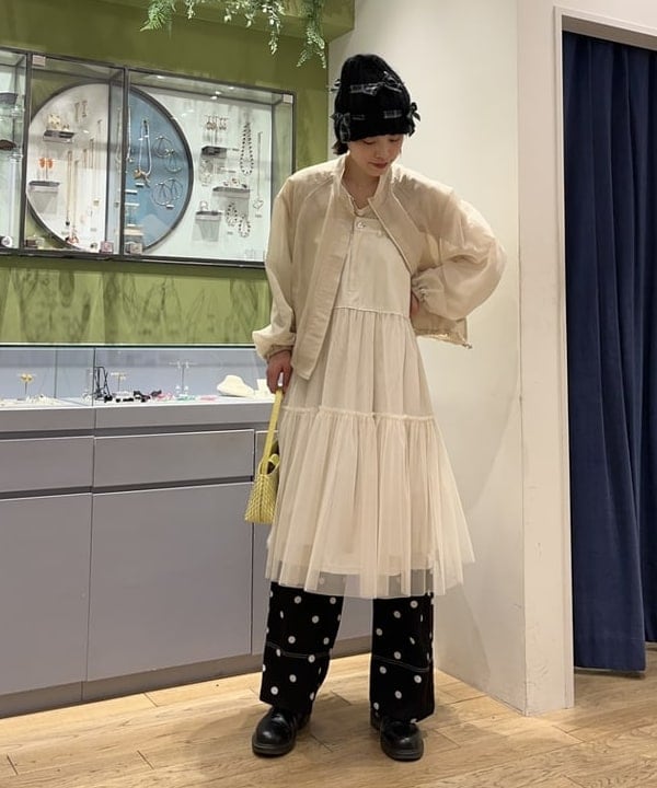 神坂 莉子さんの「BEAMS WOMEN｜Ray BEAMS / チュール キリカエ ティアード スカート」を使ったコーディネート