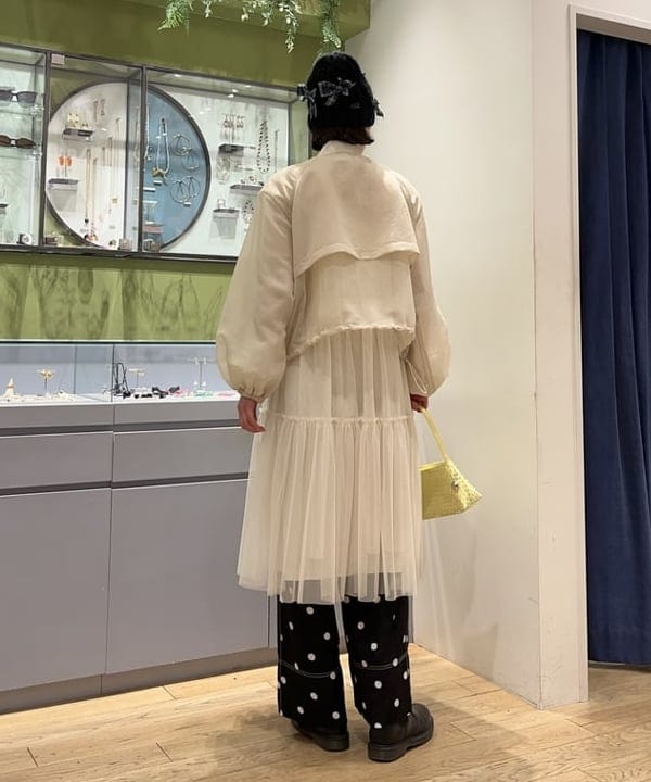 神坂 莉子さんの「BEAMS WOMEN｜Ray BEAMS / チュール キリカエ ティアード スカート」を使ったコーディネート