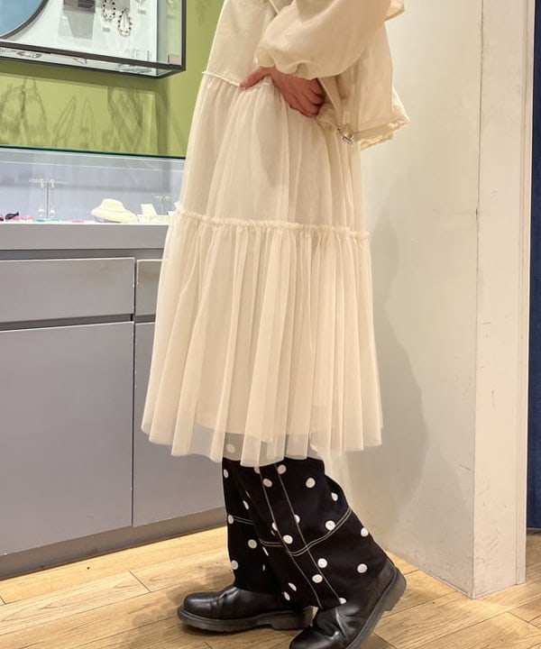 神坂 莉子さんの「BEAMS WOMEN｜Ray BEAMS / チュール キリカエ ティアード スカート」を使ったコーディネート