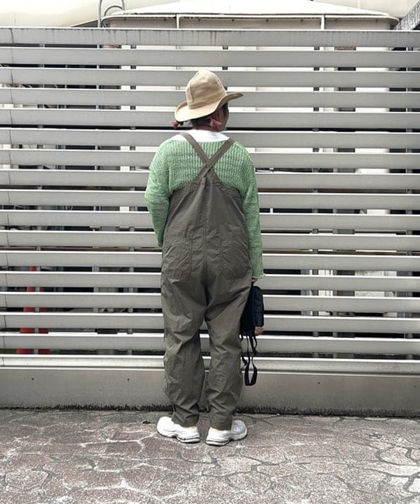 Kyooka Sayakaさんの「BEAMS WOMEN｜BEAMS BOY / Uネック ビッグ プルオーバー」を使ったコーディネート