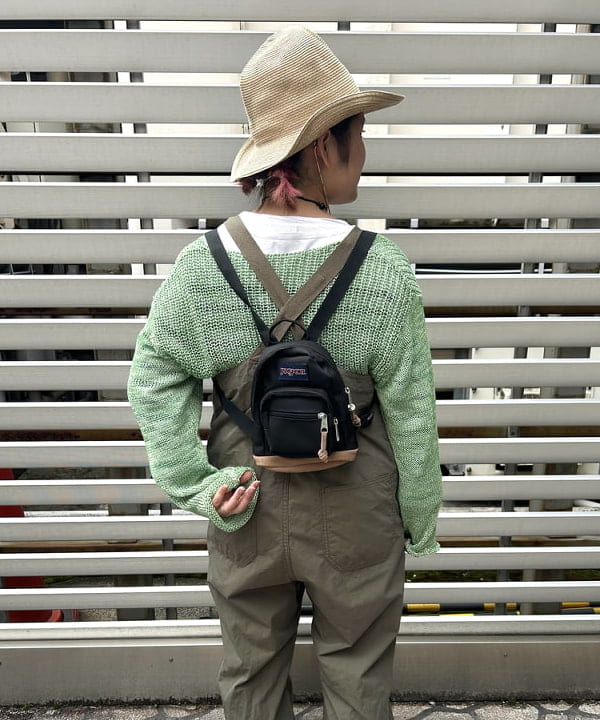 Kyooka Sayakaさんの「BEAMS WOMEN｜BEAMS BOY / Uネック ビッグ プルオーバー」を使ったコーディネート