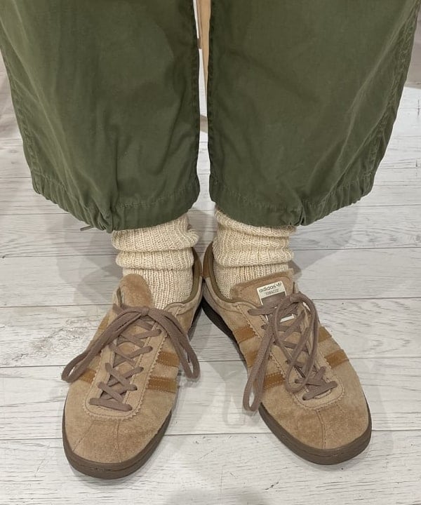 クロサワさんの「BEAMS WOMEN｜【別注】BUZZ RICKSON'S / ポプリン アーミーパンツ」を使ったコーディネート