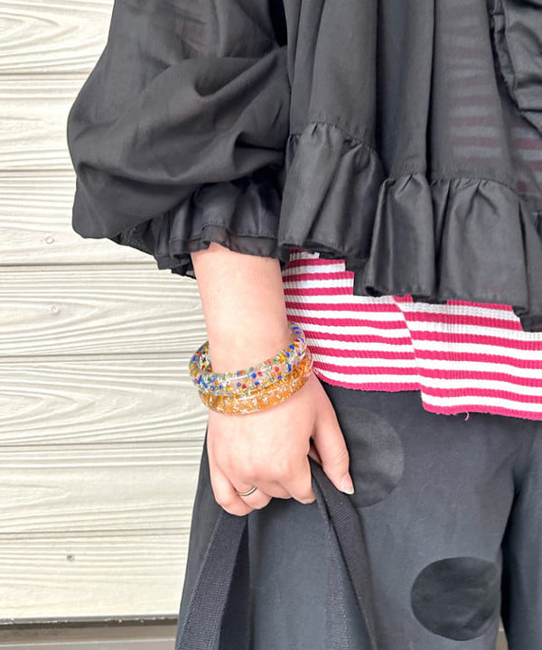 Kyooka Sayakaさんの「BEAMS WOMEN｜BEAMS BOY / クリア バングル」を使ったコーディネート